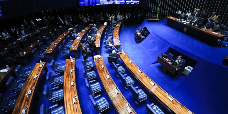 Senado aprova projeto que amplia número de deputados de 513 para 531