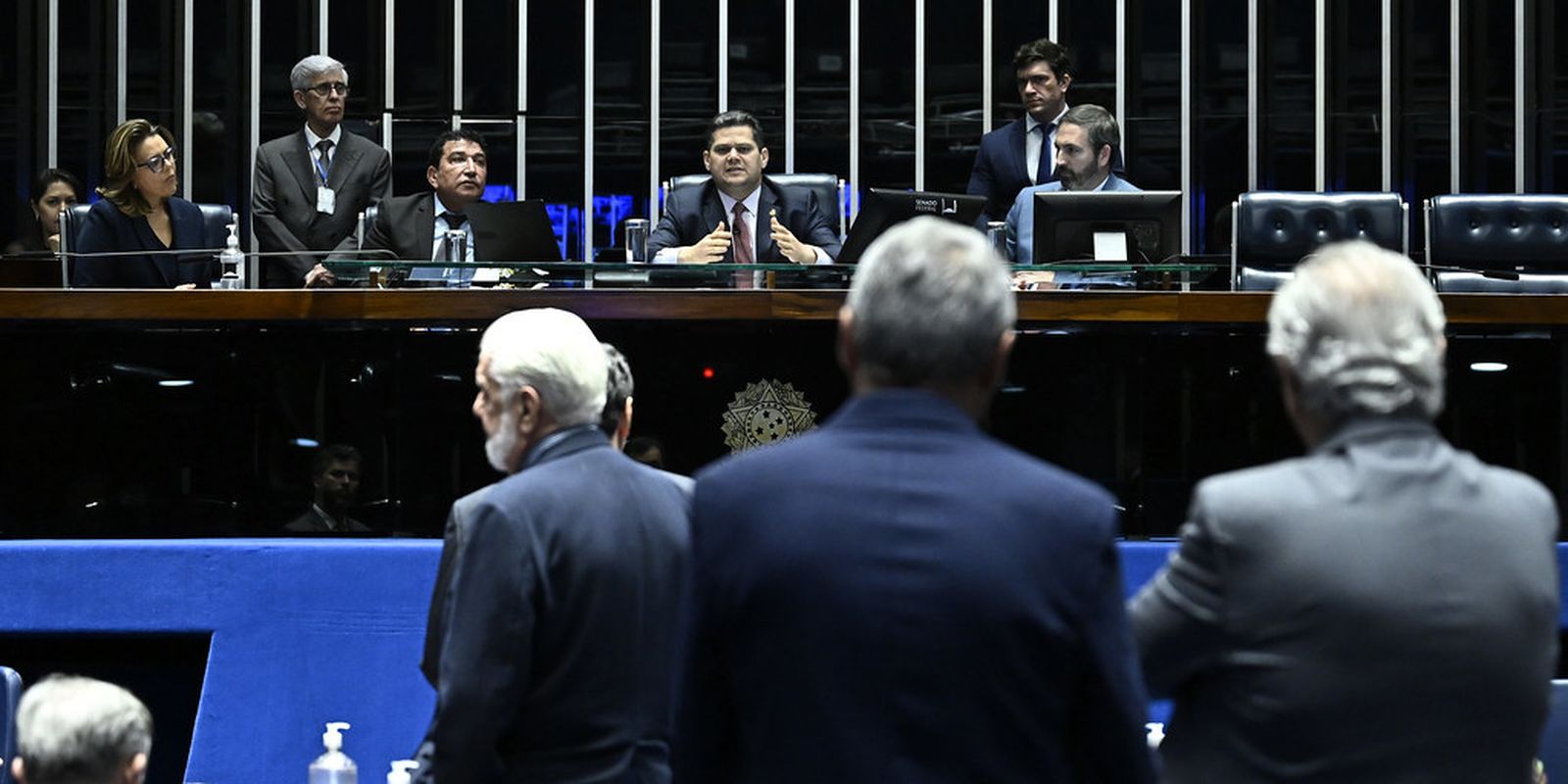 Senado pode votar hoje projeto que amplia número de deputados federais