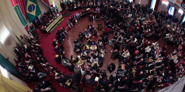 Ato na USP defende soberania nacional diante de tarifaço de Trump