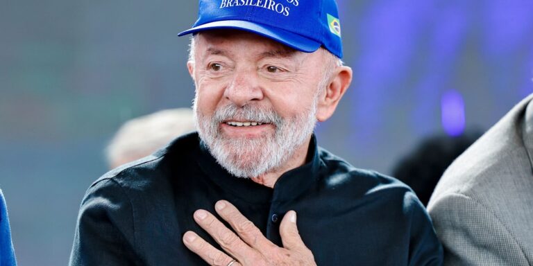 Lula critica jornada 6x1 e defende escala de trabalho “mais flexível”