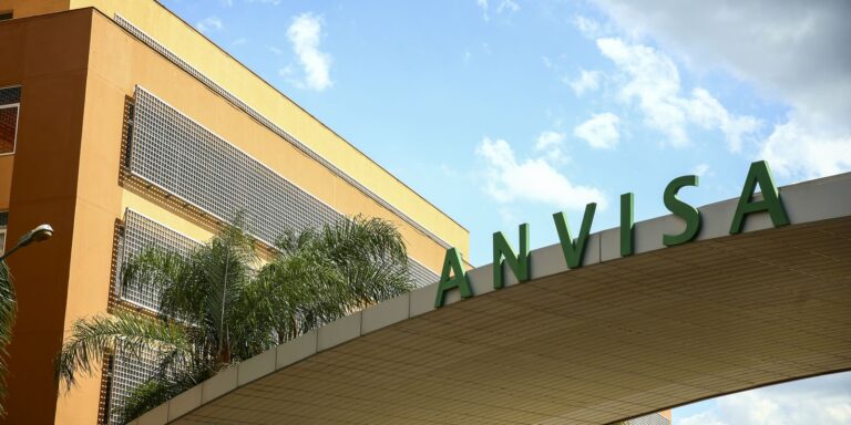 Anvisa aprova medicamento oral para tratar tumores cerebrais