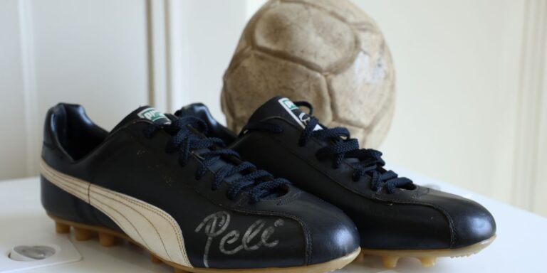 Exposição no Palácio Tiradentes celebra os 75 anos do Maracanã