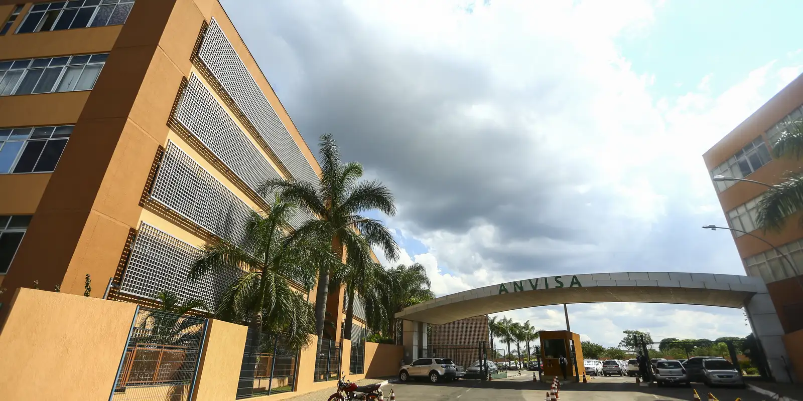 Anvisa proíbe venda de 32 suplementos de empresa de produtos naturais