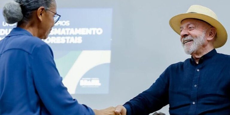 Lula lança programa de redução de desmatamento e incêndios na Amazônia
