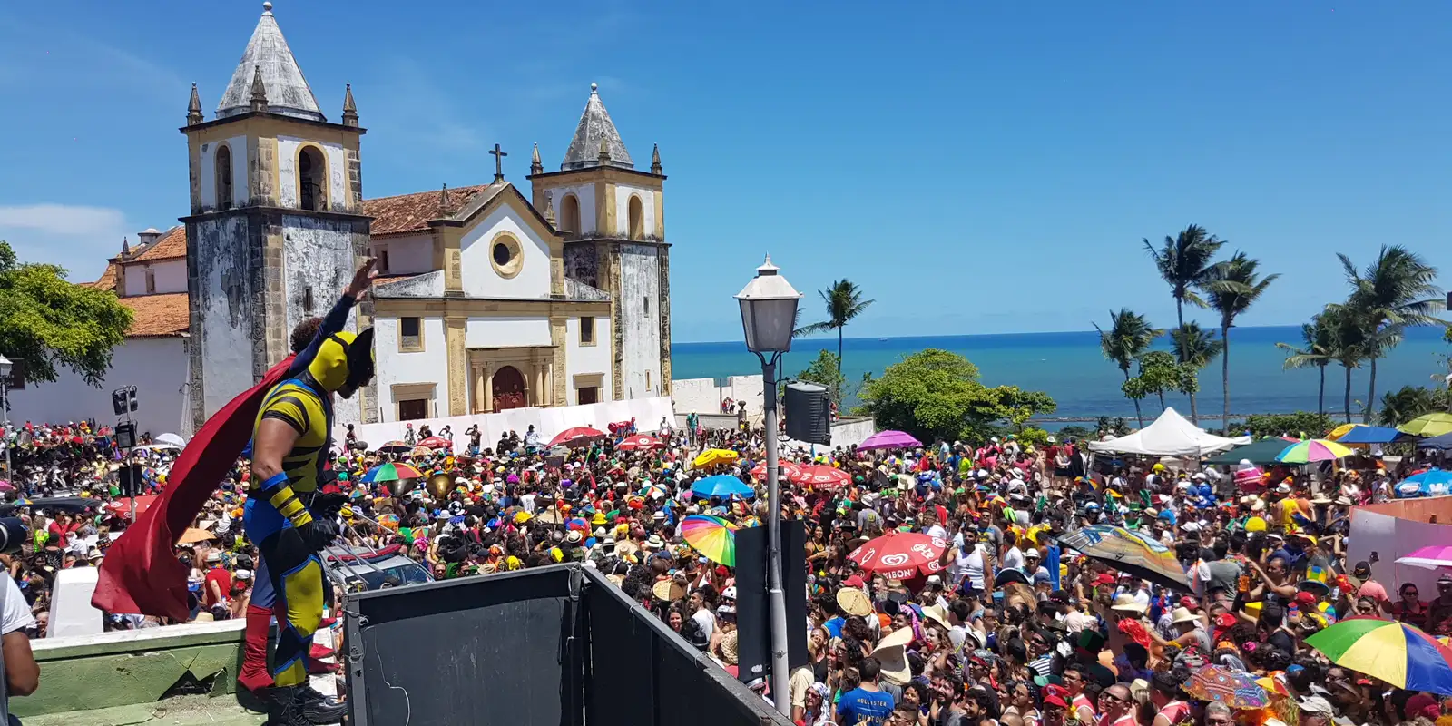 Olinda (PE) dá início às prévias do Carnaval; festa começa hoje (5)