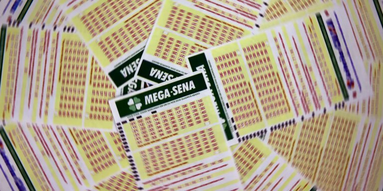 Mega-Sena acumula e prêmio principal vai para R$ 27 milhões