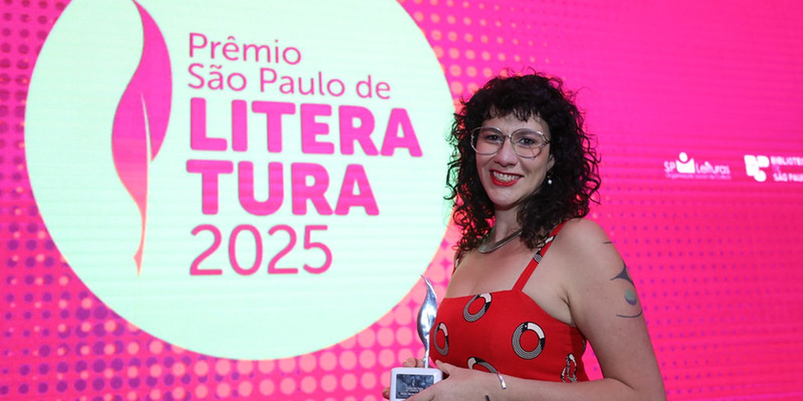 Mariana Salomão Carrara vence Prêmio São Paulo de Literatura 2025