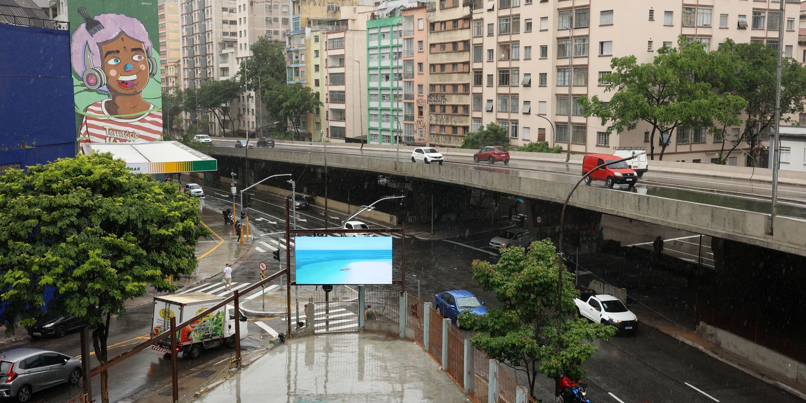 Estado de SP deve ter chuva e ventos intensos até a próxima terça
