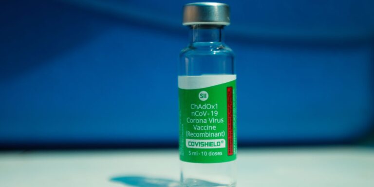 Mobilização para produzir vacina contra covid deixou legado para o SUS